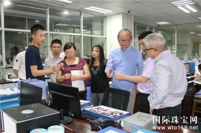 JNA大獎(jiǎng)評(píng)審團(tuán)考察寶福珠寶，盛贊“寶福智造”引領(lǐng)行業(yè)新發(fā)展